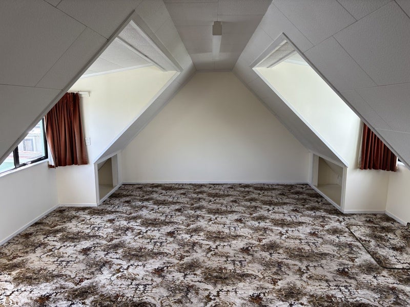 178 Collins Road, Temple View, Hamilton - Carousel 5