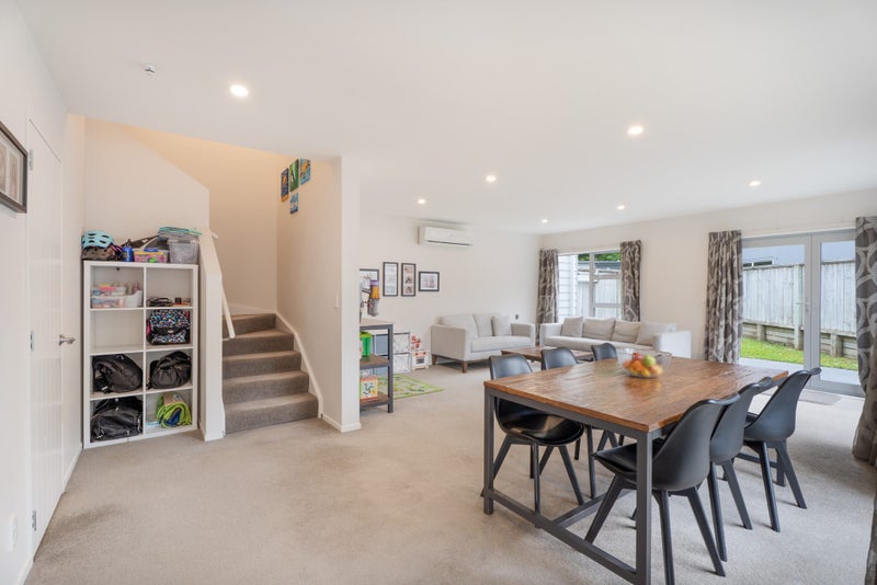 38 Erlestoke Crescent, Churton Park, Wellington - Carousel 2