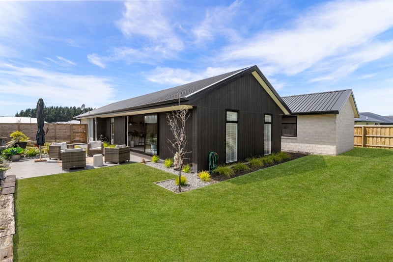 7 Boyce Lane, Amberley, Amberley - Carousel 1
