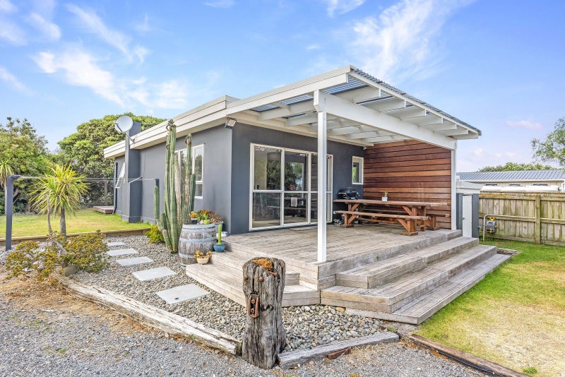 13 Gawler Street, Otaki - Carousel 1