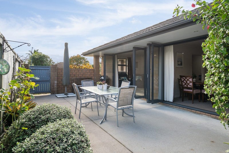 33 Carrington Drive, Papamoa Beach, Papamoa - Carousel 1