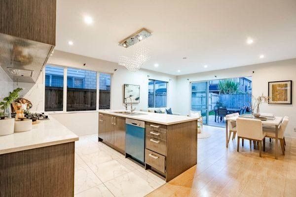 9 Fong Road, Flat Bush, Auckland - Carousel 2