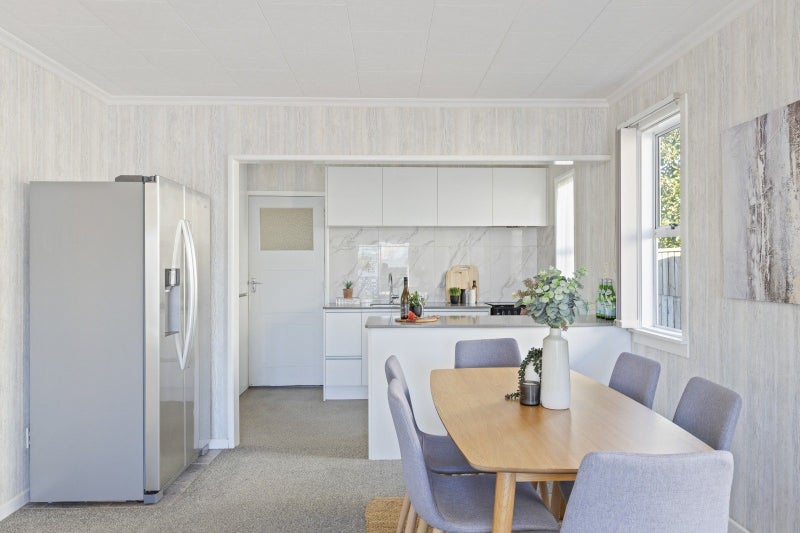 20 Princes Street, Fitzroy, New Plymouth - Carousel 2