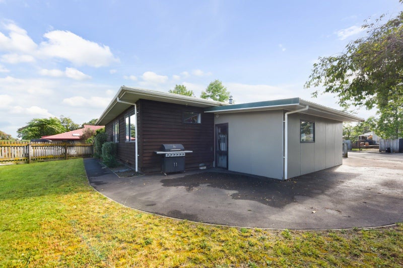 8 Charlotte Lane, Brightwater, Brightwater - Carousel 2