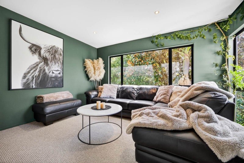 2/17 Sartors Avenue, Northcross, Auckland - Carousel 1