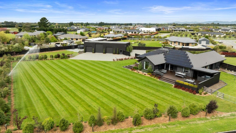 37 Braeburn Crescent, Swannanoa, Kaiapoi - Carousel 1