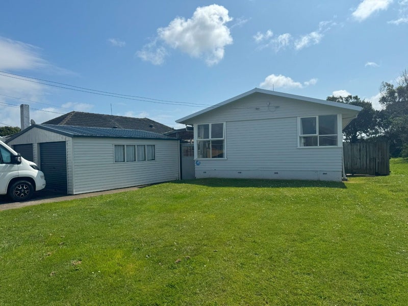 5 Wroughton Crescent, Ōtara, Auckland - Carousel 1
