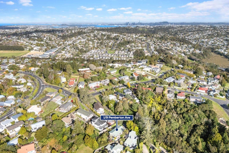 1/9 Pemberton Avenue, Bayview, Auckland - Carousel 28