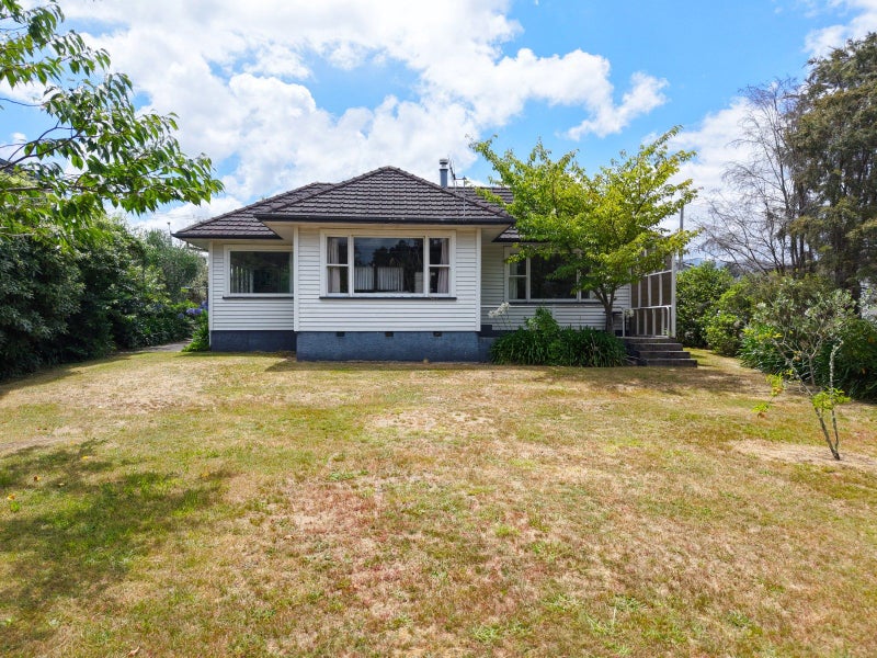5 Mere Road, Taupo - Carousel 1