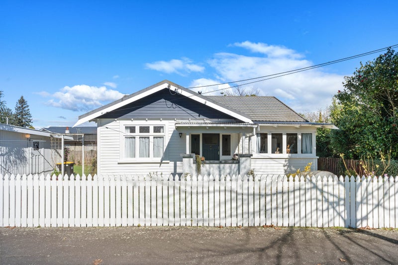 2 Queen Alexandra Street, Lansdowne, Masterton - Carousel 1