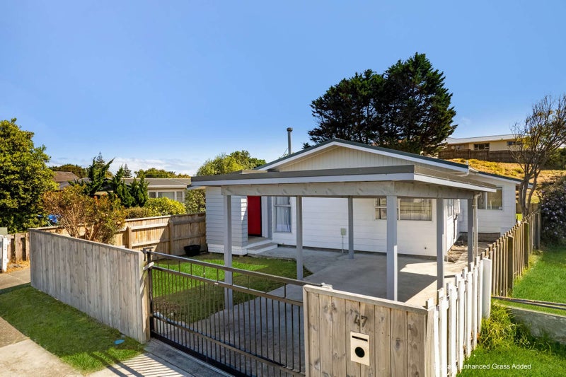 47 Bamber Street, Castlecliff, Whanganui - Carousel 1