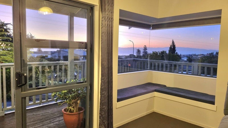 114 Regent Heights, Thames, Thames - Carousel 27
