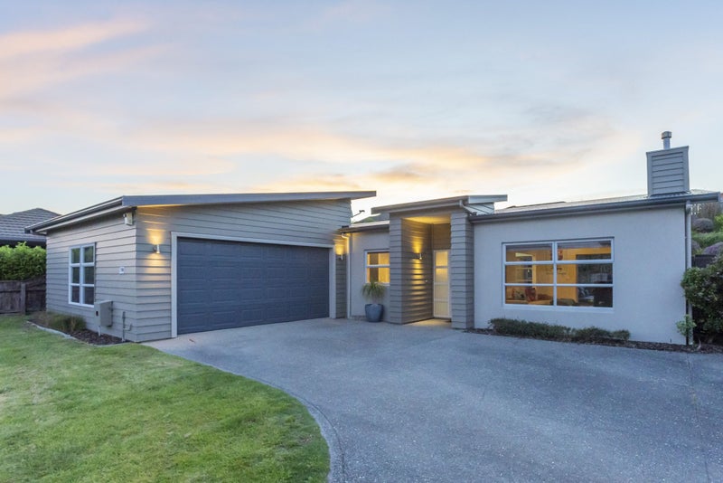 17 Matuku Place, Paraparaumu Beach, Paraparaumu - Carousel 1