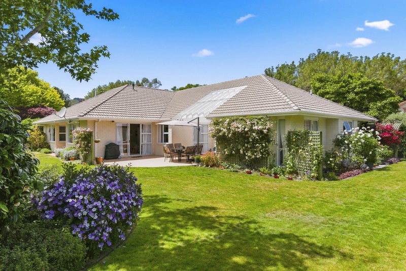 9 Maple Lane, Waikanae, Waikanae - Carousel 1