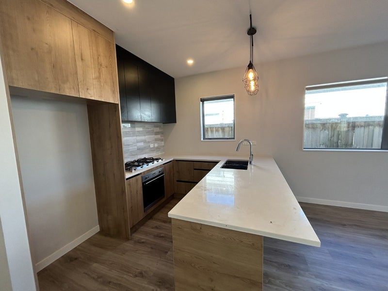 18 Opoka Street, Takanini, Auckland - Carousel 2