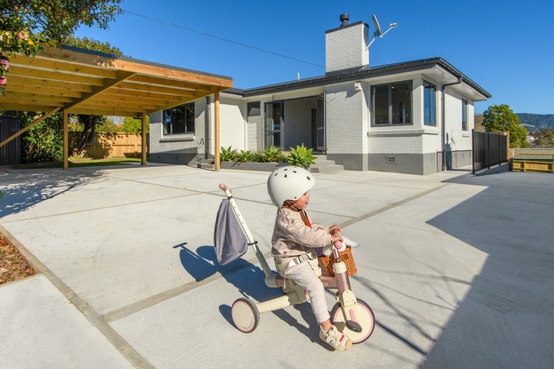 21 Cameron Road, Te Puke, Te Puke - Carousel 1