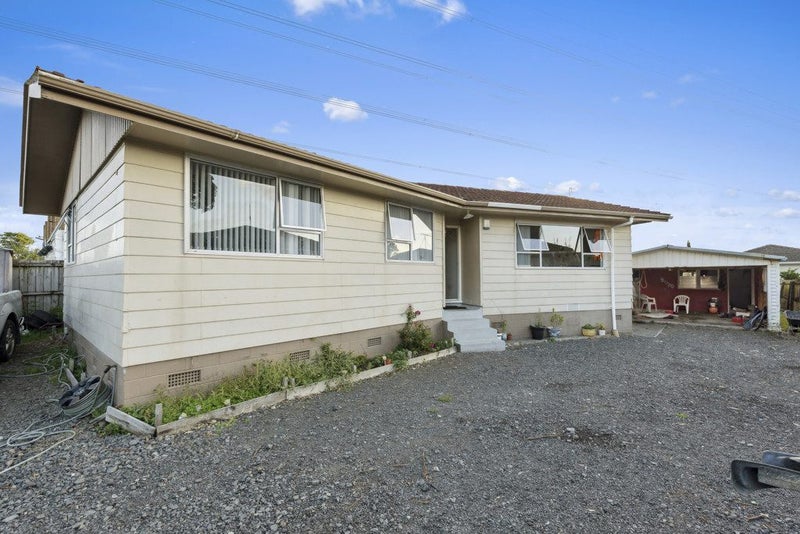 29 Othello Drive, Clover Park, Manukau City, Auckland - Carousel 1