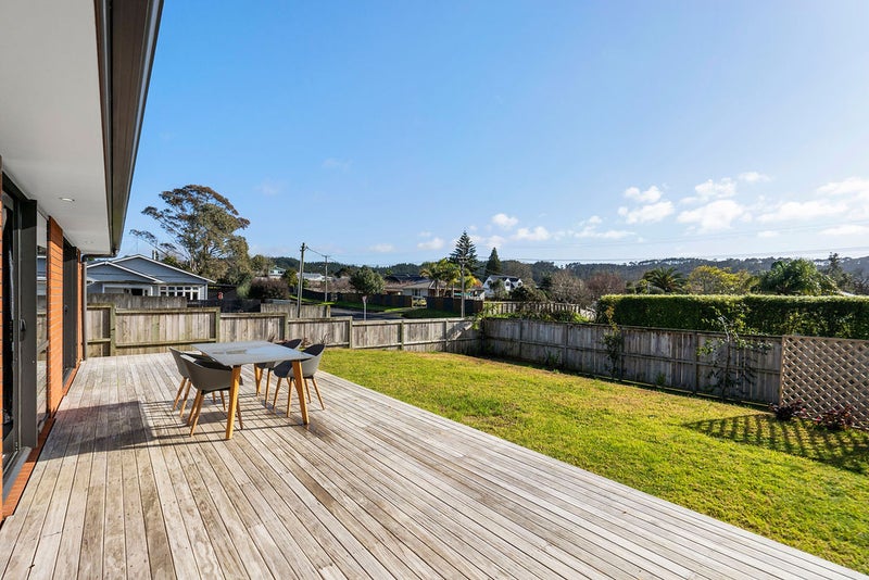 5 George Street, Mangere East, Auckland - Carousel 2