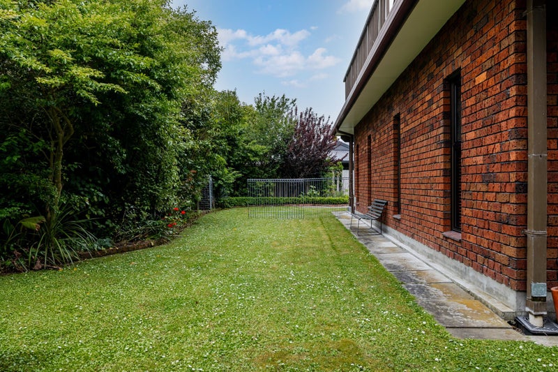 869B Main Street, Roslyn, Palmerston North - Carousel 50