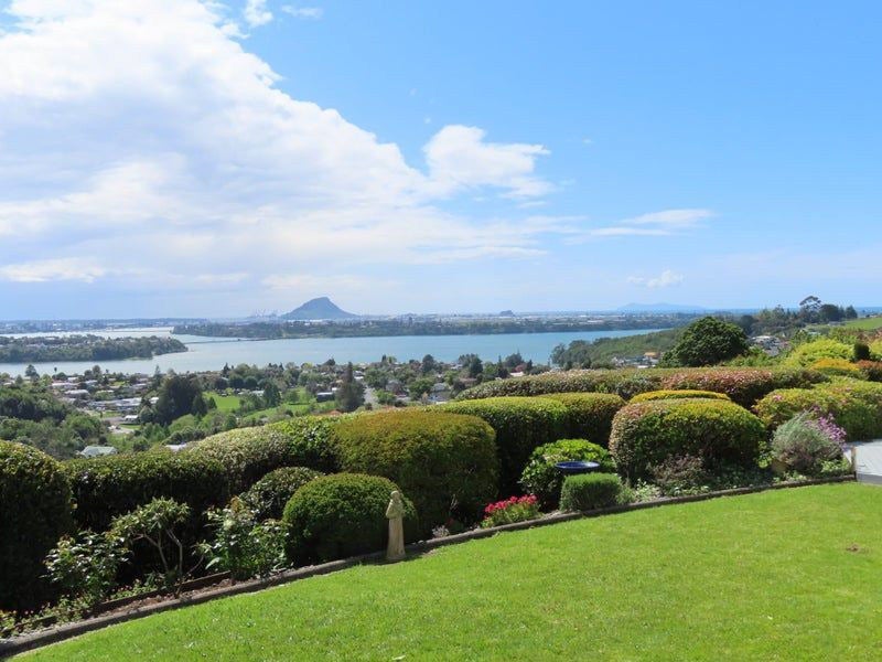 15 Aurora Avenue, Welcome Bay, Tauranga - Carousel 1