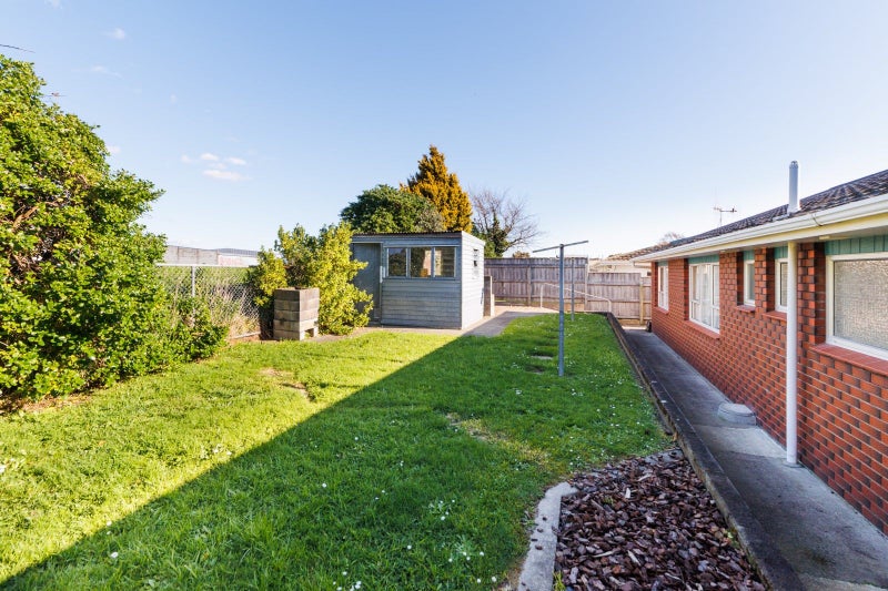 36 Meadowbrook Drive, Cloverlea, Palmerston North - Carousel 21