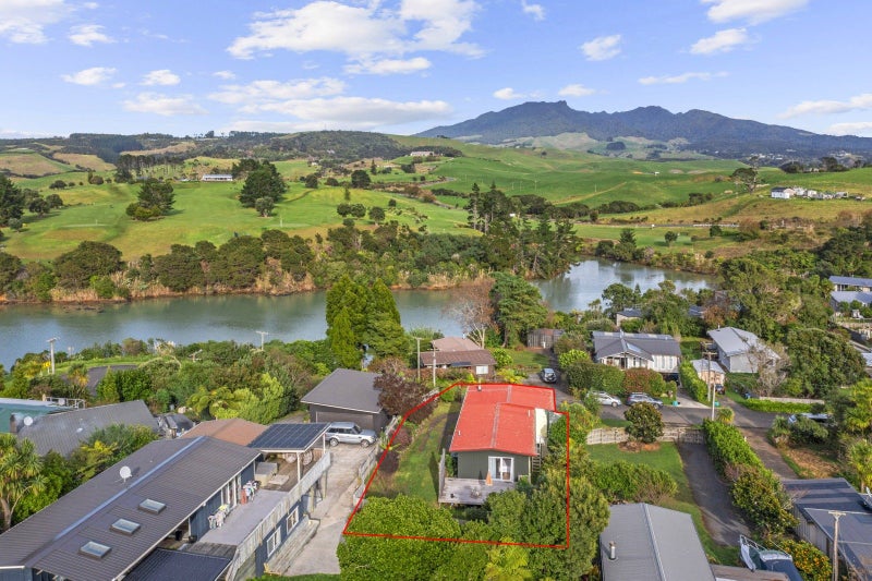 Property Valuation for 8 Smith Street, Raglan, Raglan Trade Me