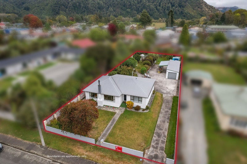4 Brunner Street, Murchison - Carousel 1