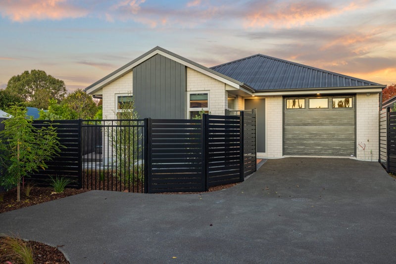 8 Wychwood Crescent, Bishopdale, Christchurch - Carousel 1