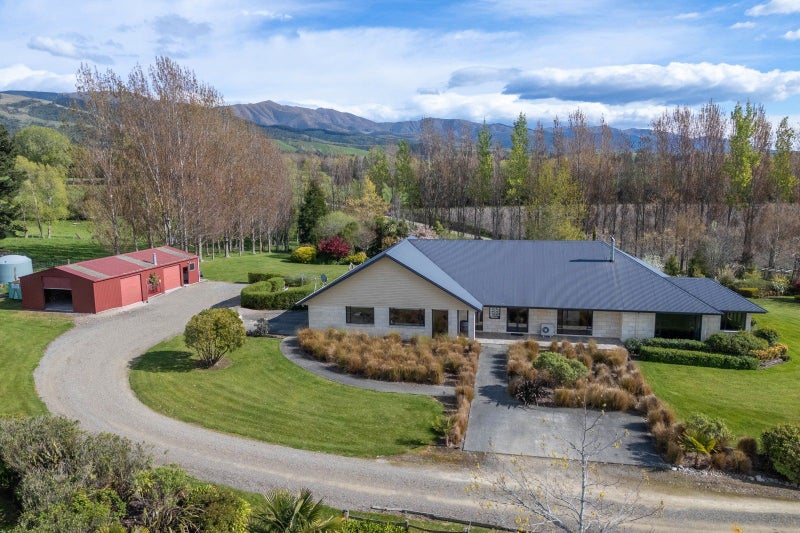 185 Brownleas Road, Makikihi, Waimate - Carousel 1