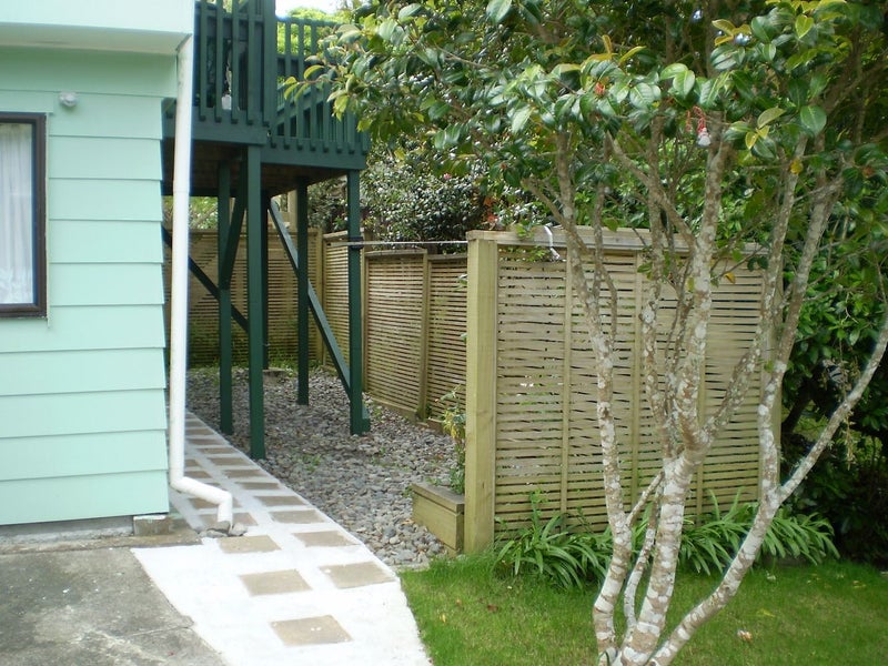 54A Lincoln Avenue, Tawa, Wellington - Carousel 11