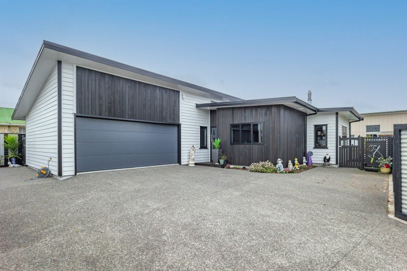 10A Queenwood Road, Levin, Horowhenua, Manawatu / Whanganui - Carousel 14