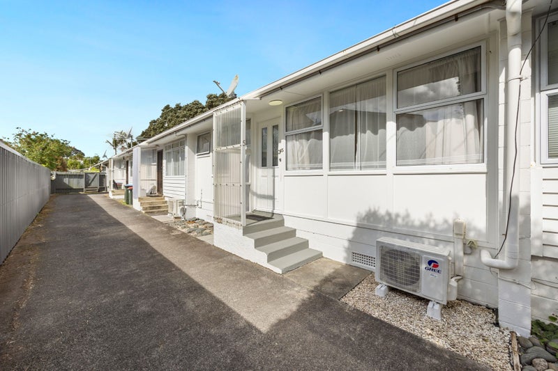 5/65 Mariri Road, Onehunga, Auckland - Carousel 2