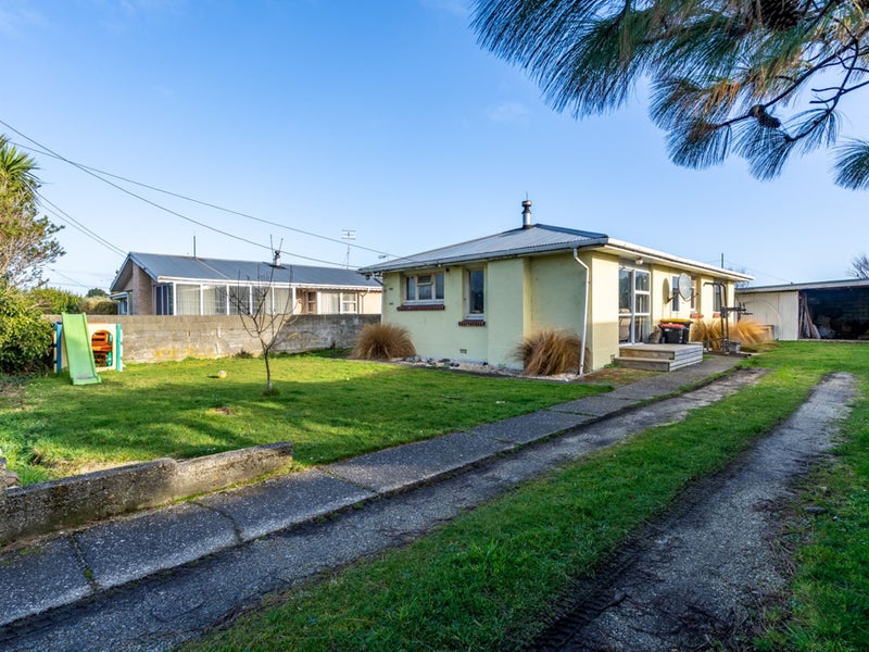39 Wicklow Street, Clifton, Invercargill - Carousel 1