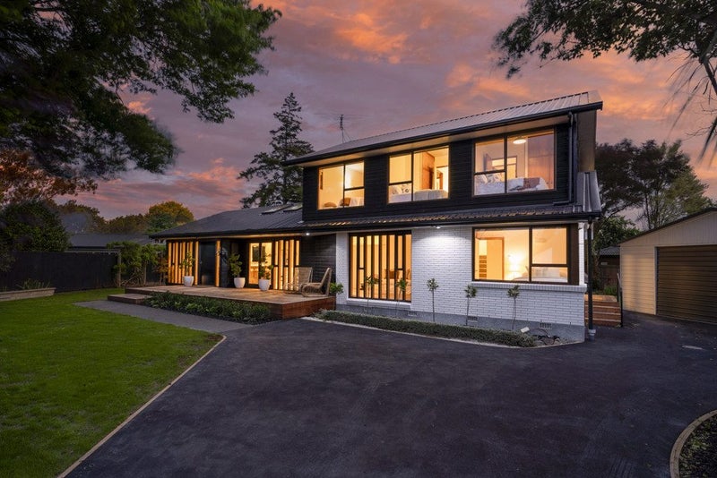 5 Merton Place, Bryndwr, Christchurch - Carousel 1