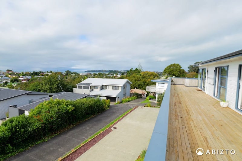 29 Gledstane Road, Stanmore Bay, Whangaparaoa - Carousel 2