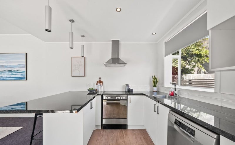 1/15 Allen Street, Boulcott, Lower Hutt, Wellington - Carousel 2