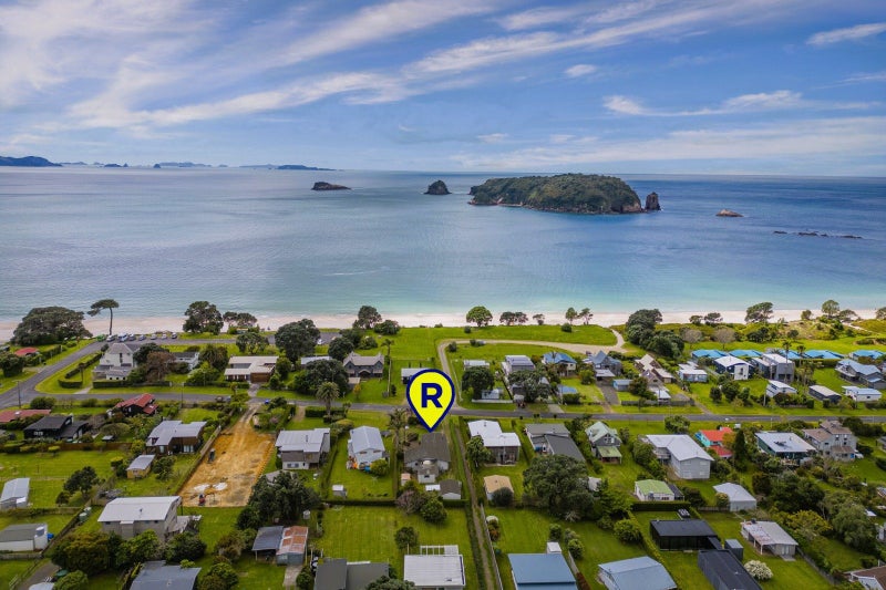 12 Harsant Avenue, Hahei, Whitianga - Carousel 2