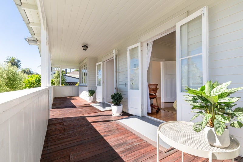 24A Jull Street, Napier South, Napier - Carousel 2