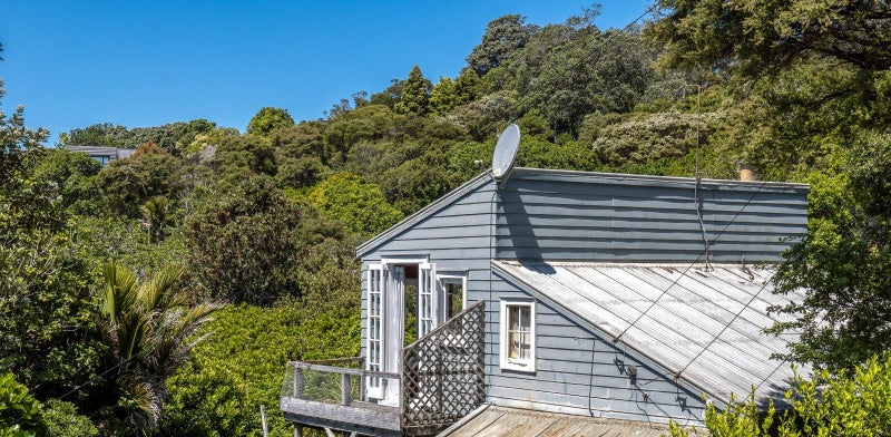 39 Victoria Road South, Onetangi, Waiheke Island - Carousel 1