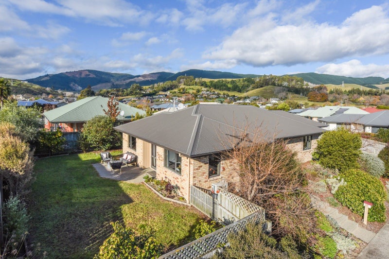 45 Cambelldon Crescent, Stoke, Nelson - Carousel 2