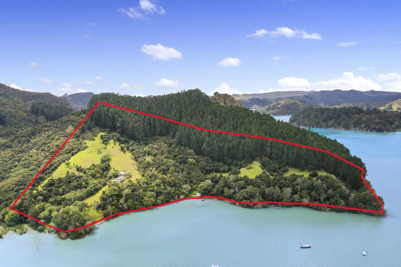 225 Okura Bay Road, Totara North - Carousel 21