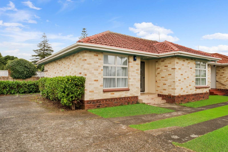 4/4 Erson Avenue, Royal Oak, Auckland - Carousel 1