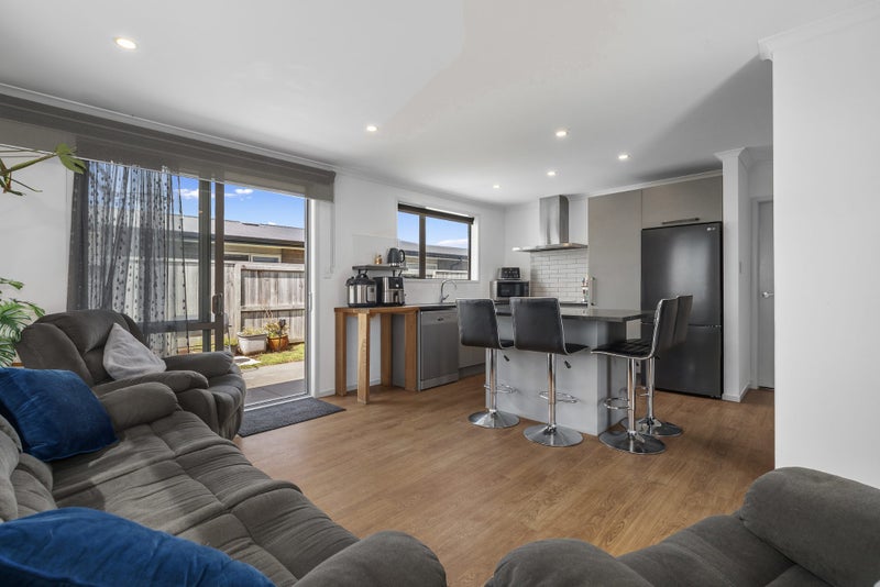 19 Tamapahore Boulevard, Papamoa Beach, Papamoa - Carousel 2