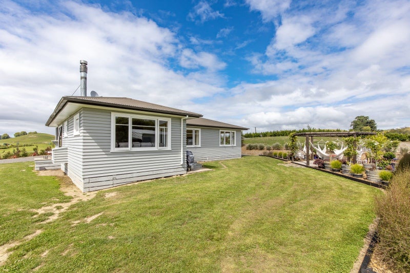 64 Long Range Road, Waipawa - Carousel 2