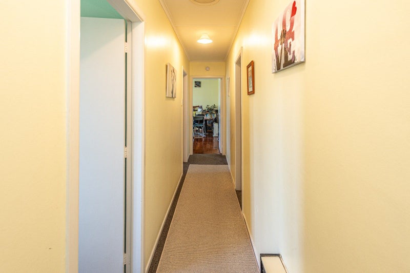 323 Somme Parade, Aramoho, Whanganui - Carousel 35