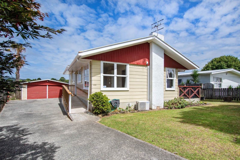 38 Beazley Crescent, Tikipunga, Whangarei - Carousel 1
