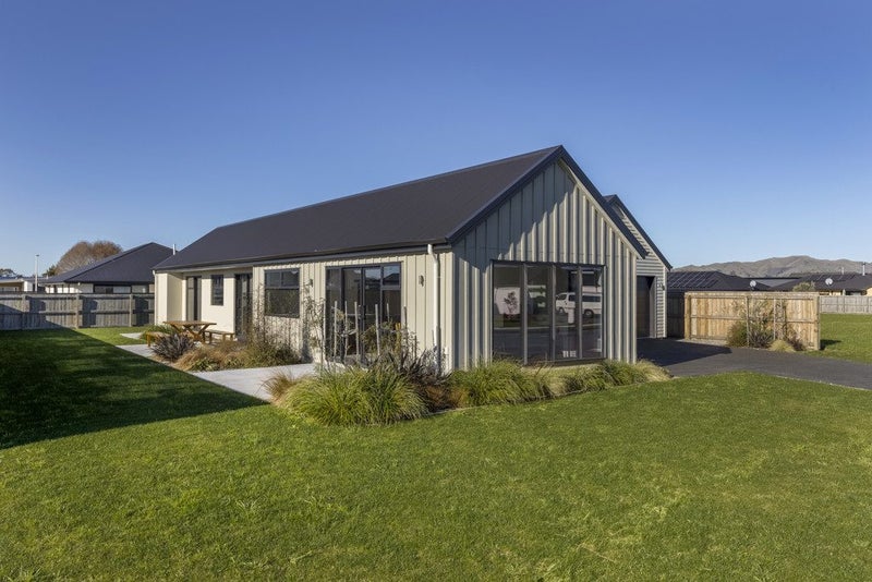 19 Bond Street, Springlands, Blenheim - Carousel 1