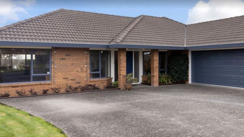 18 Limerick Place, Dannemora, Auckland - Carousel 1