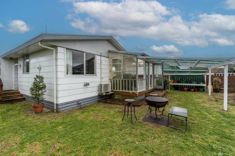 16 Gillett Lane, Enderley, Hamilton - Carousel 1