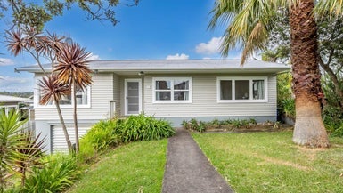 95 Stanley Road, Glenfield, Auckland - Carousel 1